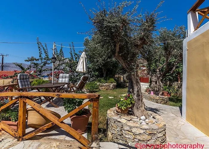 شقة Fotinis سيمي